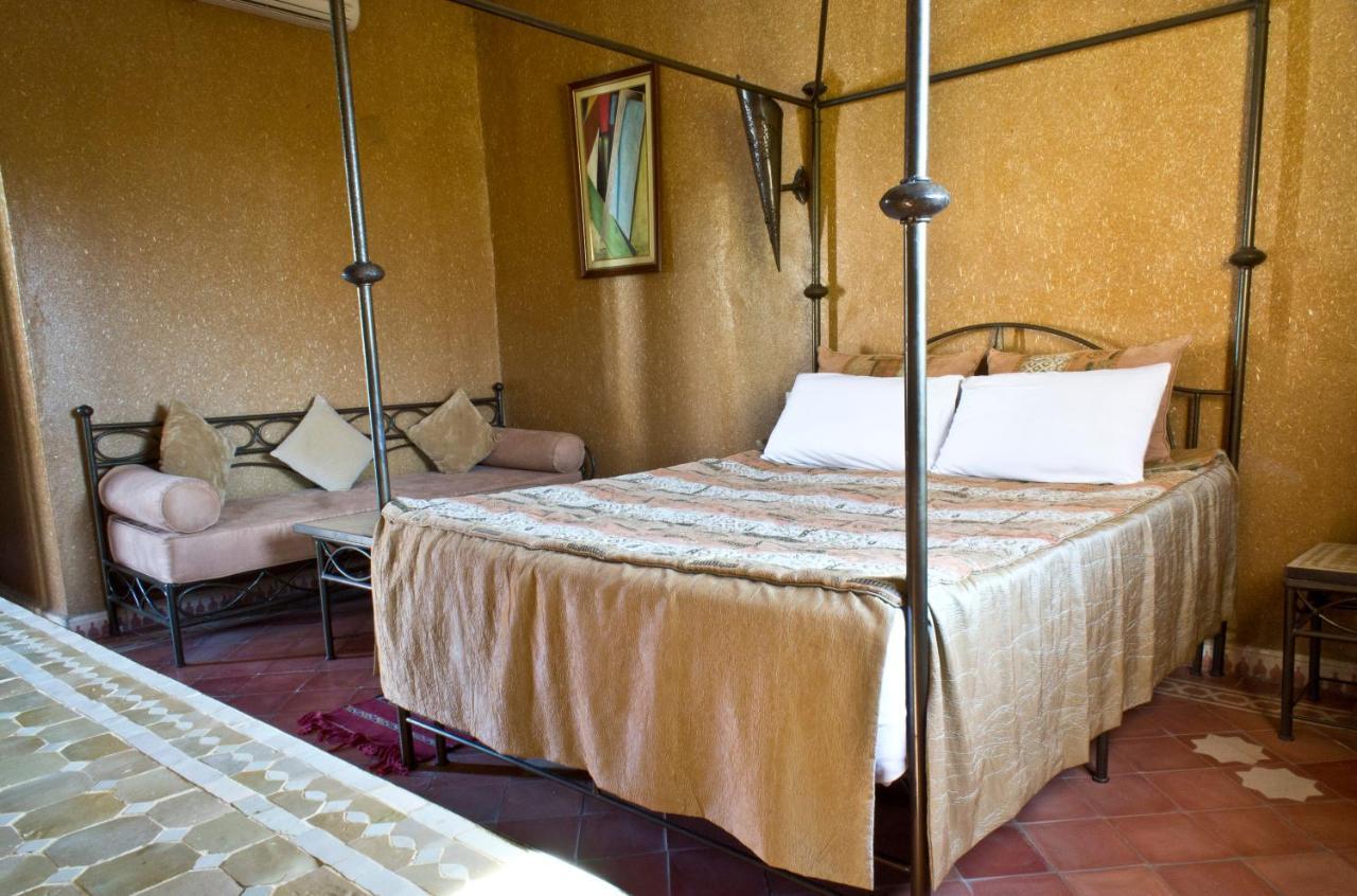 תפראוט Auberge Kasbah Chez Amaliya מראה חיצוני תמונה