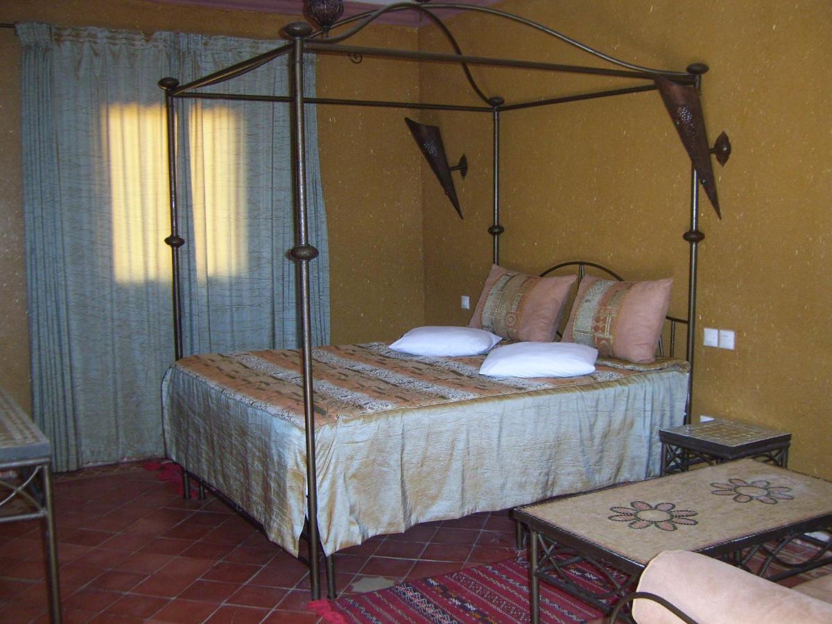 תפראוט Auberge Kasbah Chez Amaliya מראה חיצוני תמונה