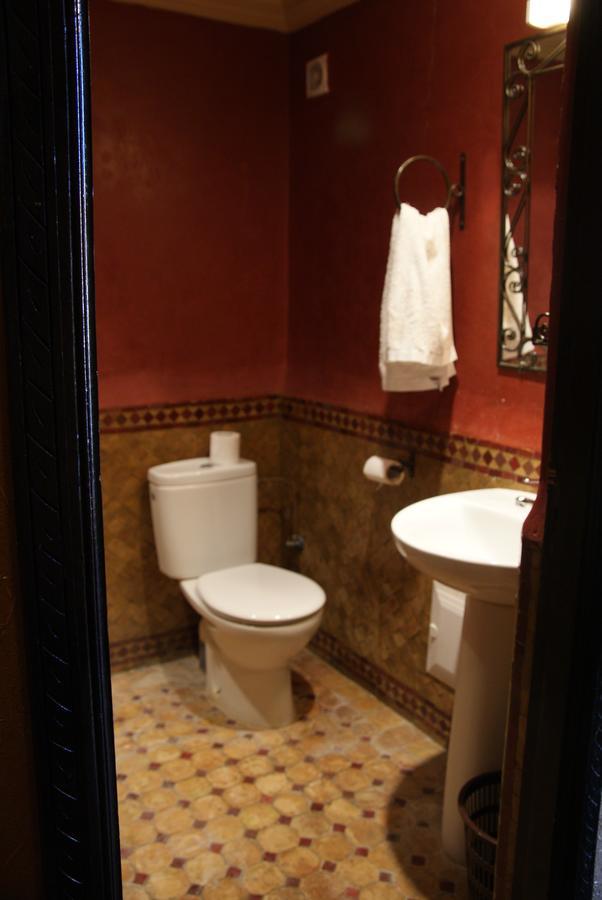 תפראוט Auberge Kasbah Chez Amaliya מראה חיצוני תמונה