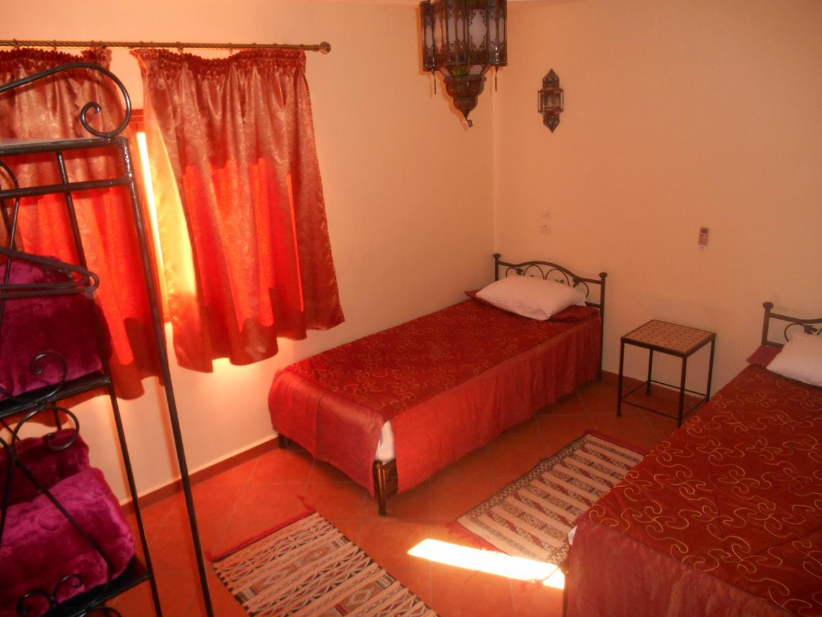 תפראוט Auberge Kasbah Chez Amaliya מראה חיצוני תמונה